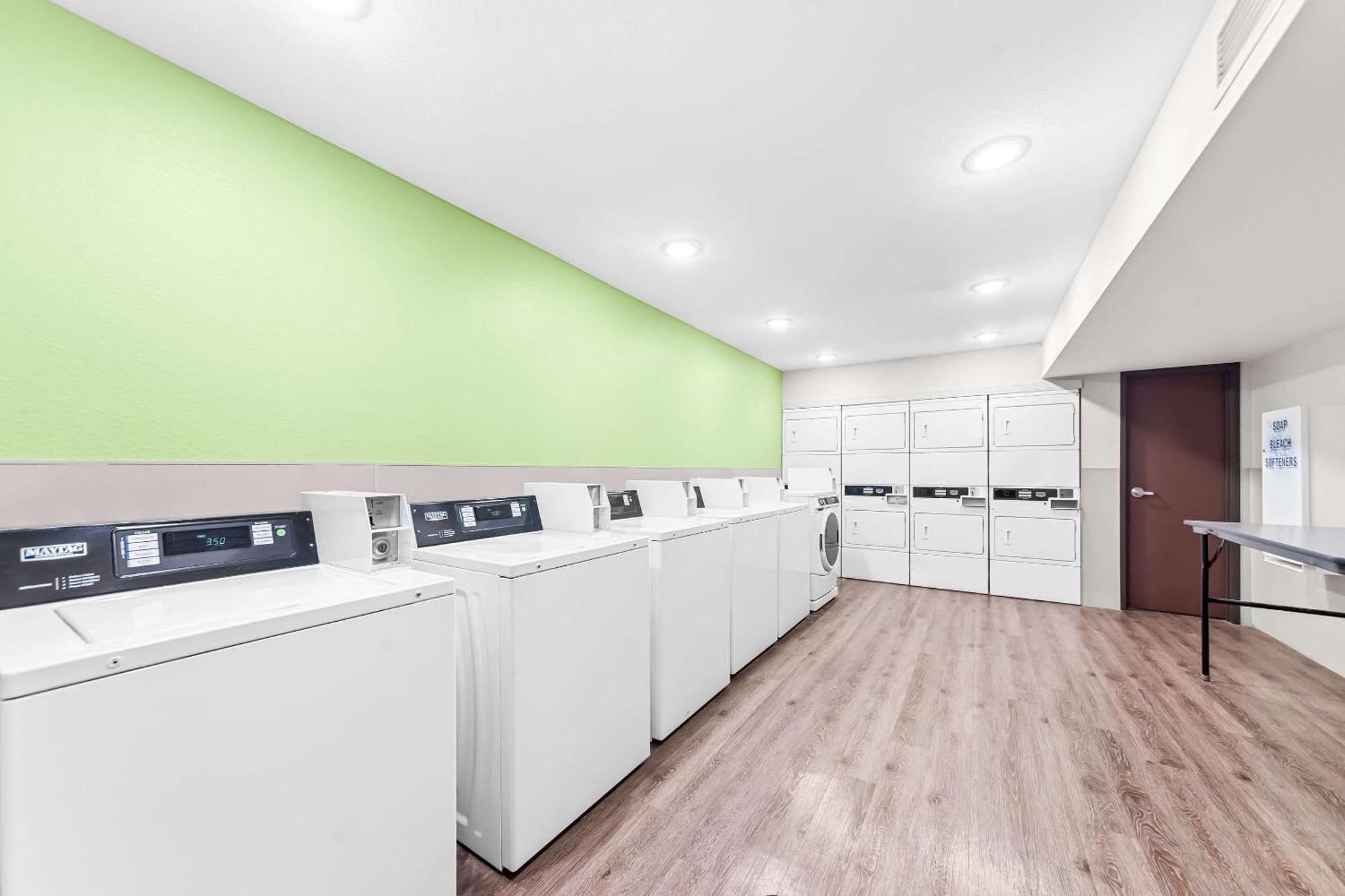 Woodspring Suites Hudson Port Richey Extérieur photo