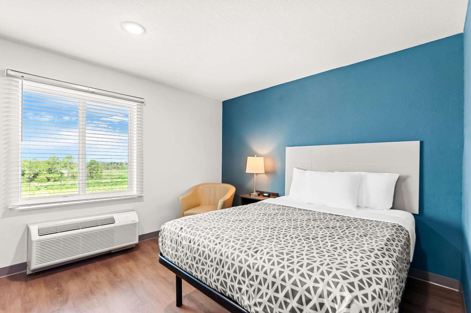 Woodspring Suites Hudson Port Richey Extérieur photo
